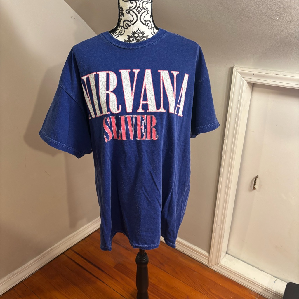 Nwt Urban Outfitters Nirvana Silver Shirt Size Large Grunge Band Tee Rock 90s